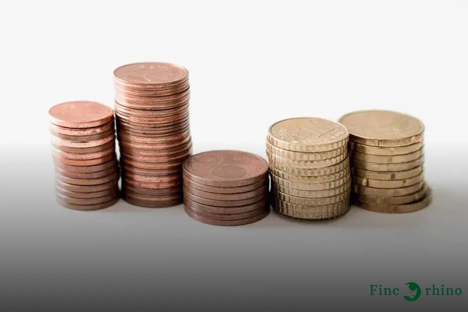 Budgeting for Holidays Without Overspending: Smart Tips